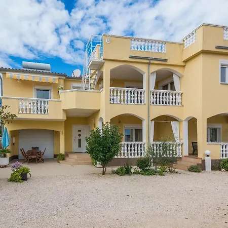 Appartement Sarlija